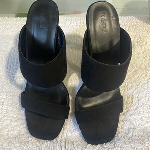Heel sandal